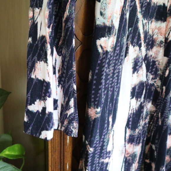 TART Collections Bell Sleeve Printed Surplice Dress - Size XS, NWT! - Picture 11 of 16